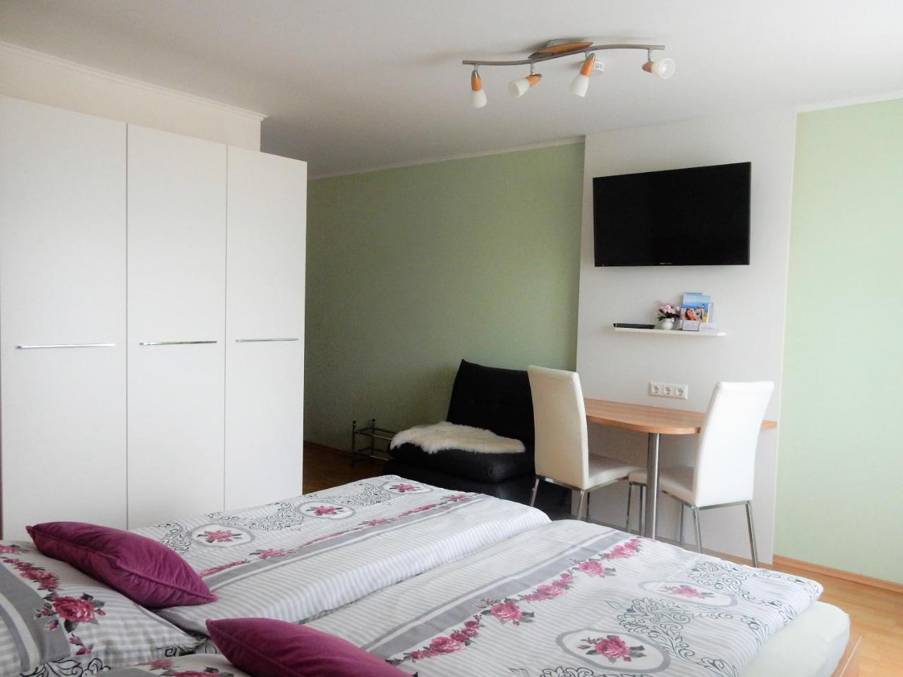 에벤돌프 Fruehstueckspension Lach B&B 외부 사진